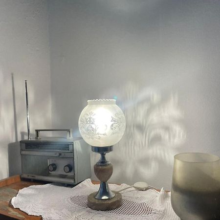 שקודר Communist Style Room מראה חיצוני תמונה